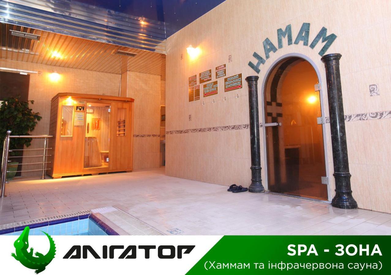 Hotel Aquapark Alligator Тернопил Екстериор снимка